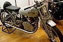 Vincent-1950-Grey-Flash-TT-SMu-CHo.jpg