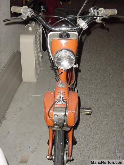 Zanetti-Motori-C-50-Moped-Front-View.jpg